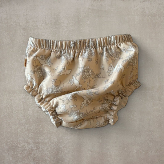 Vestido manga larga y braguita a juego. Angelitos y flores