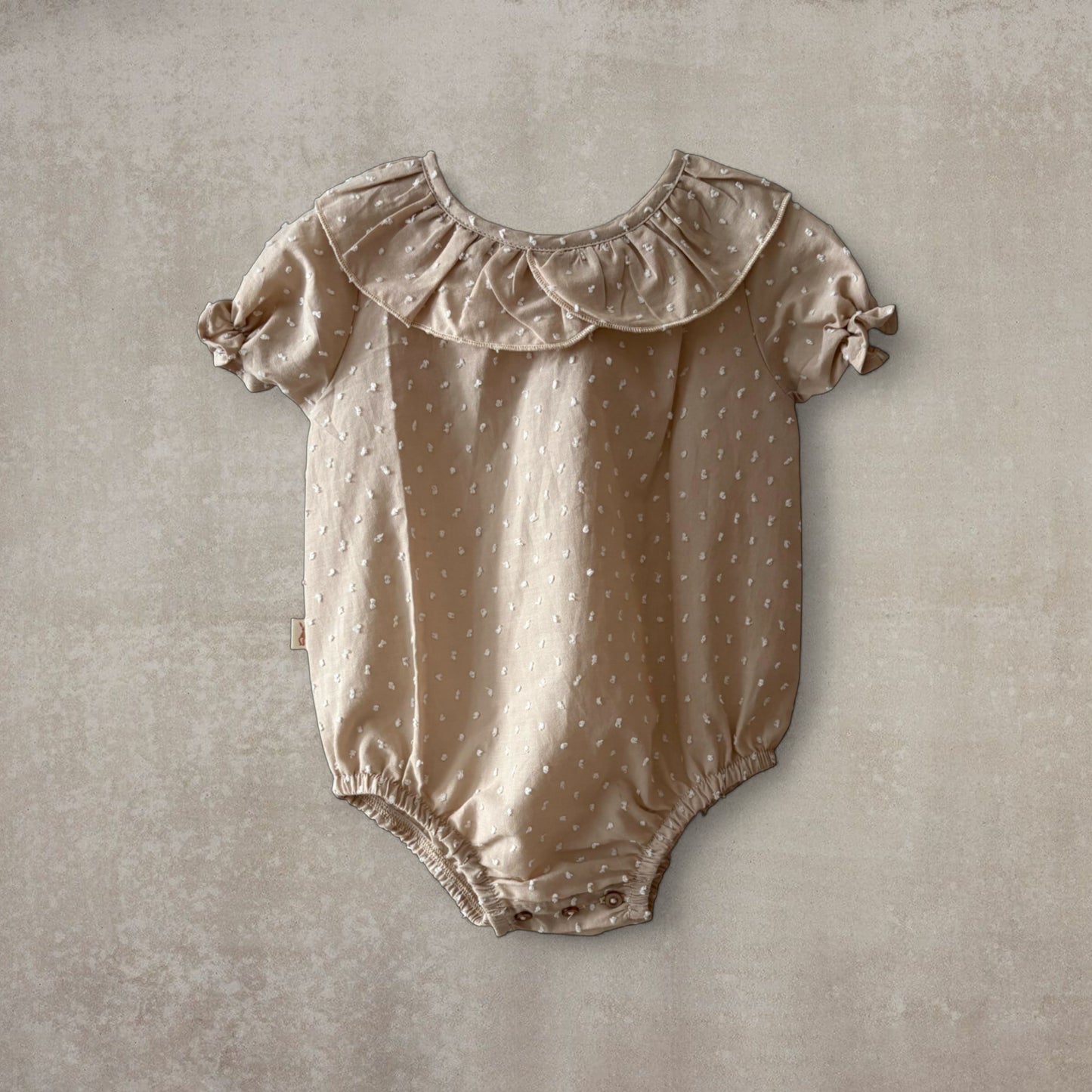 Camisa body plumeti. Camel-Beige
