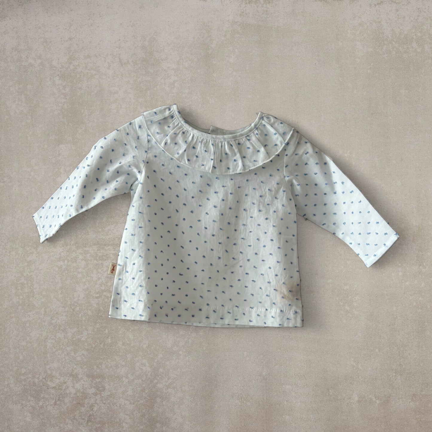 Camisa de Muselina Plumeti con Cuello Volante (Gola)