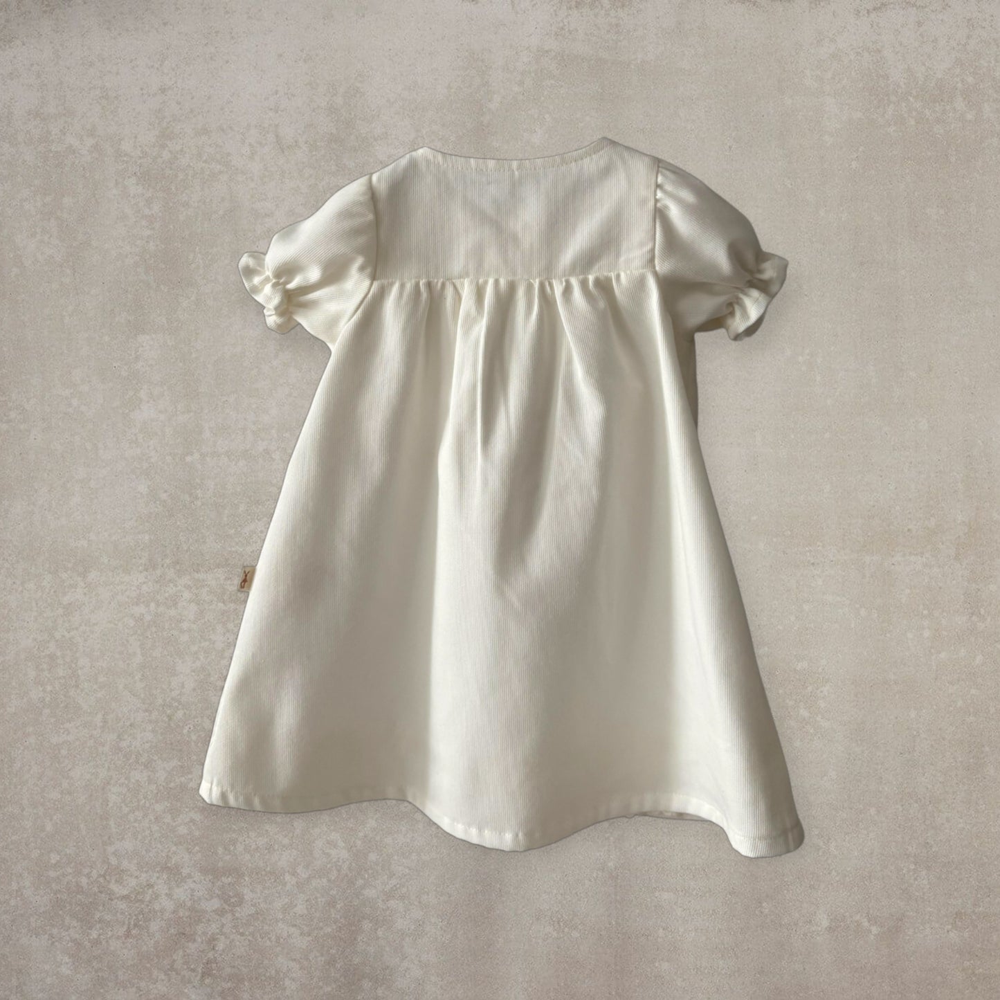 Vestido largo en piqué beige
