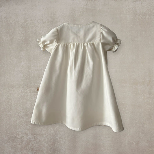 Vestido largo en piqué beige