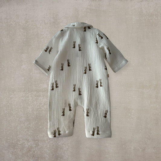 Pijama con conejitos