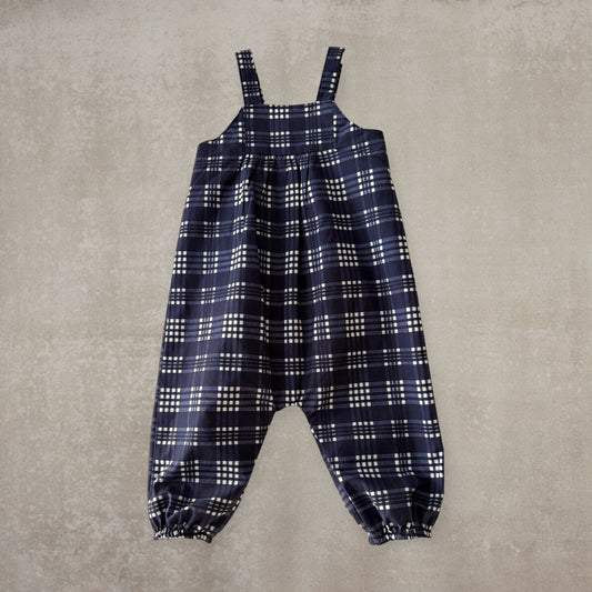 Peto con tirantes. Azul